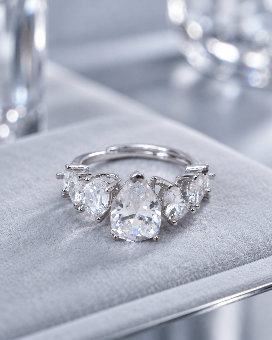 Pear-Cut CZ Graduated Cluster Ring - Maxiblink