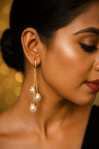 Pearl Cluster Dangling Earrings – Luxe Anti - Tarnish Finish - Maxiblink