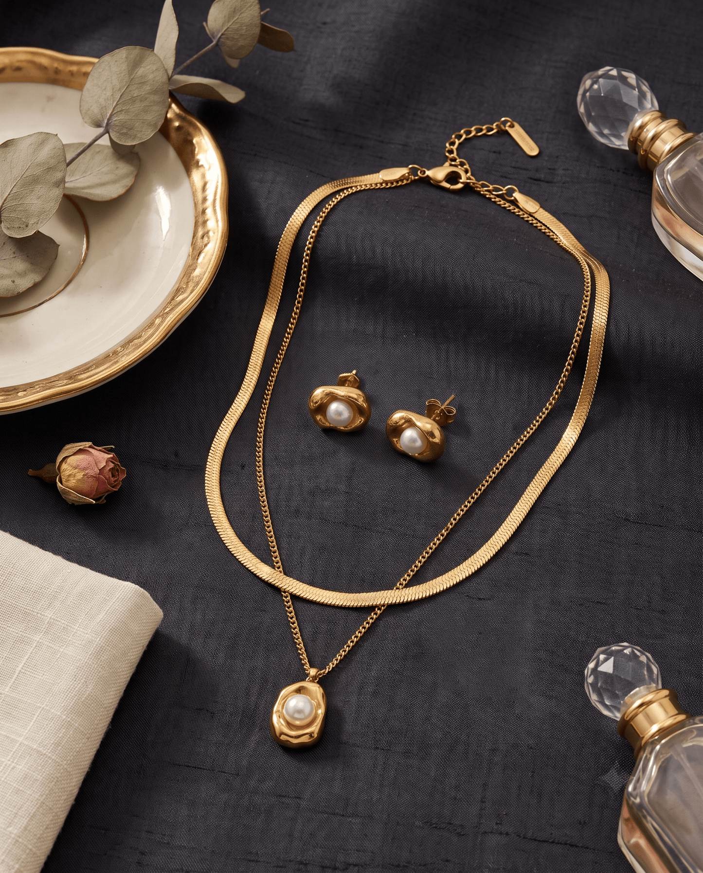 Pearl Drop Pendant Necklace & Earring Set