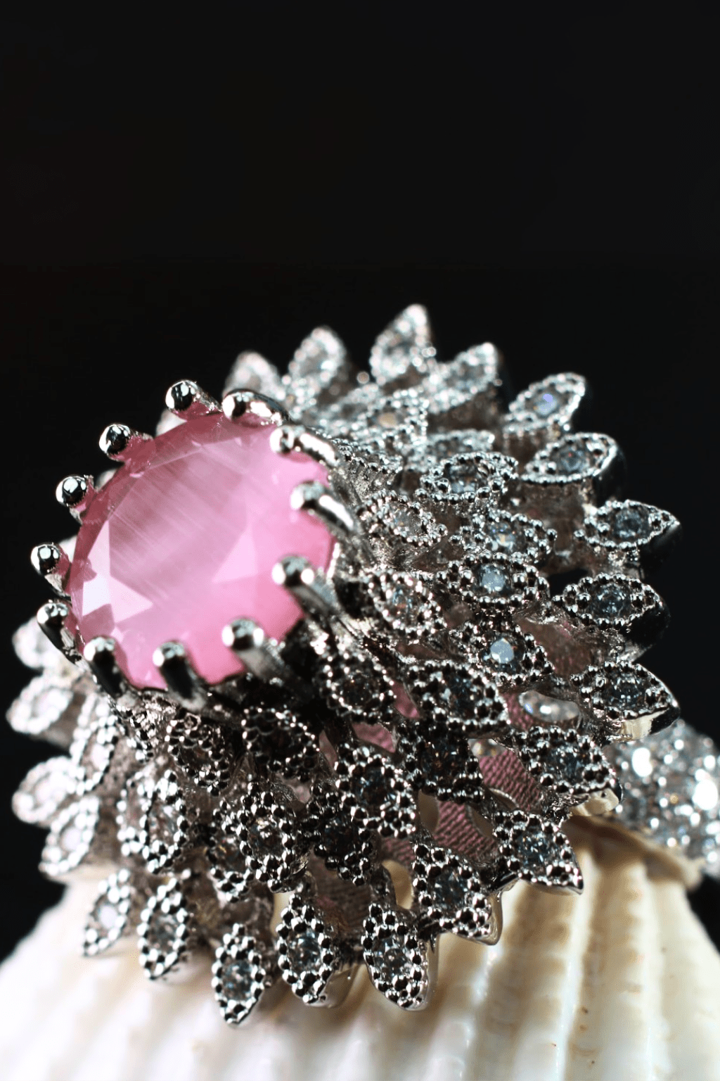 Pink Royalty Floral Finger Ring - Maxiblink