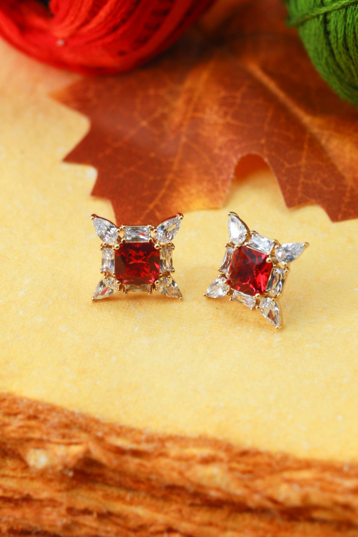 Red Crystal Star Halo Stud Earrings - Maxiblink
