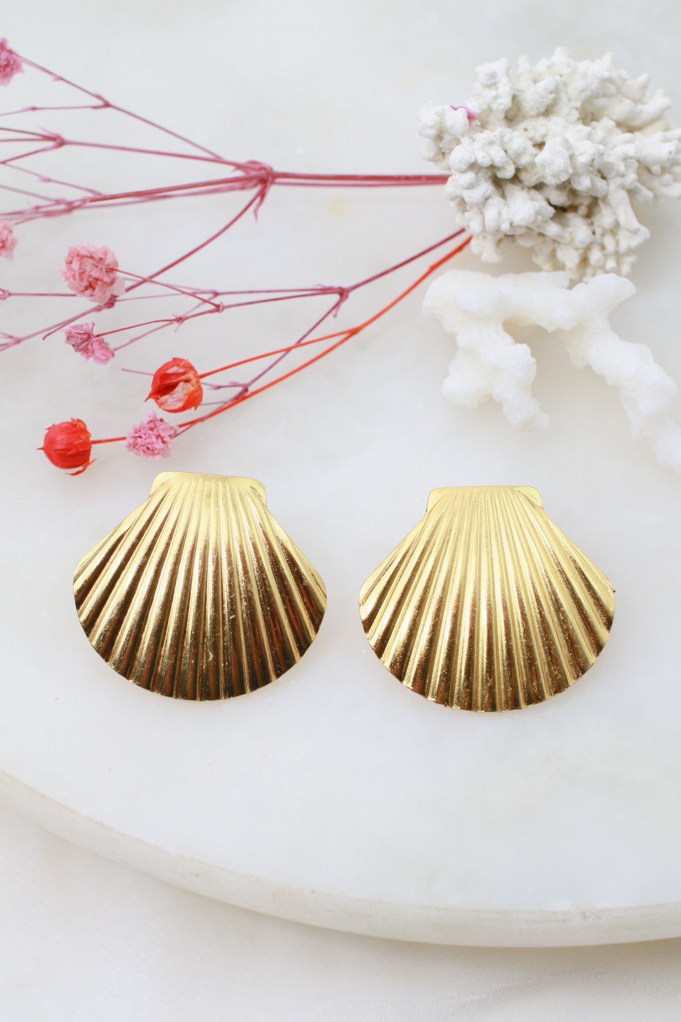 Scallop Shell Stud Earrings – 18K Gold Plated - Maxiblink