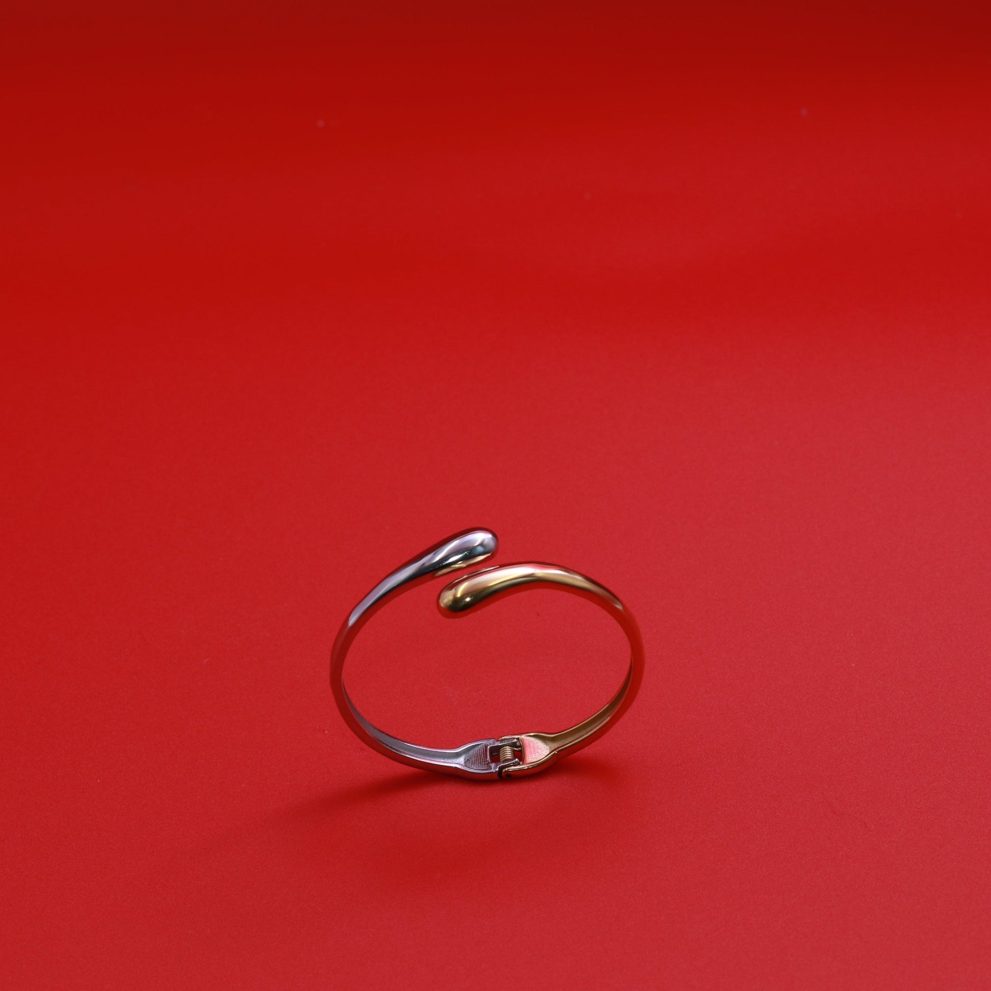 Silver & Gold Dual - Tone Minimalist Loop Bracelet | Anti - Tarnish - Maxiblink