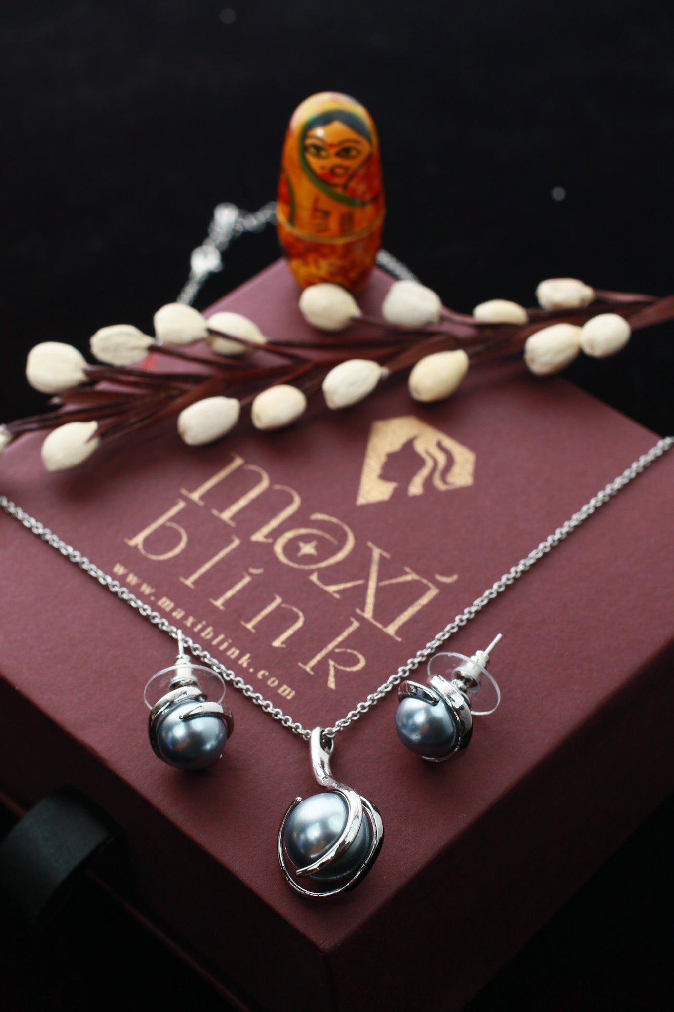 Silver Pearl Pendant Set - Elegant Grey Pearl Necklace & Earrings | Luxury Anti Tarnish Finish - Maxiblink