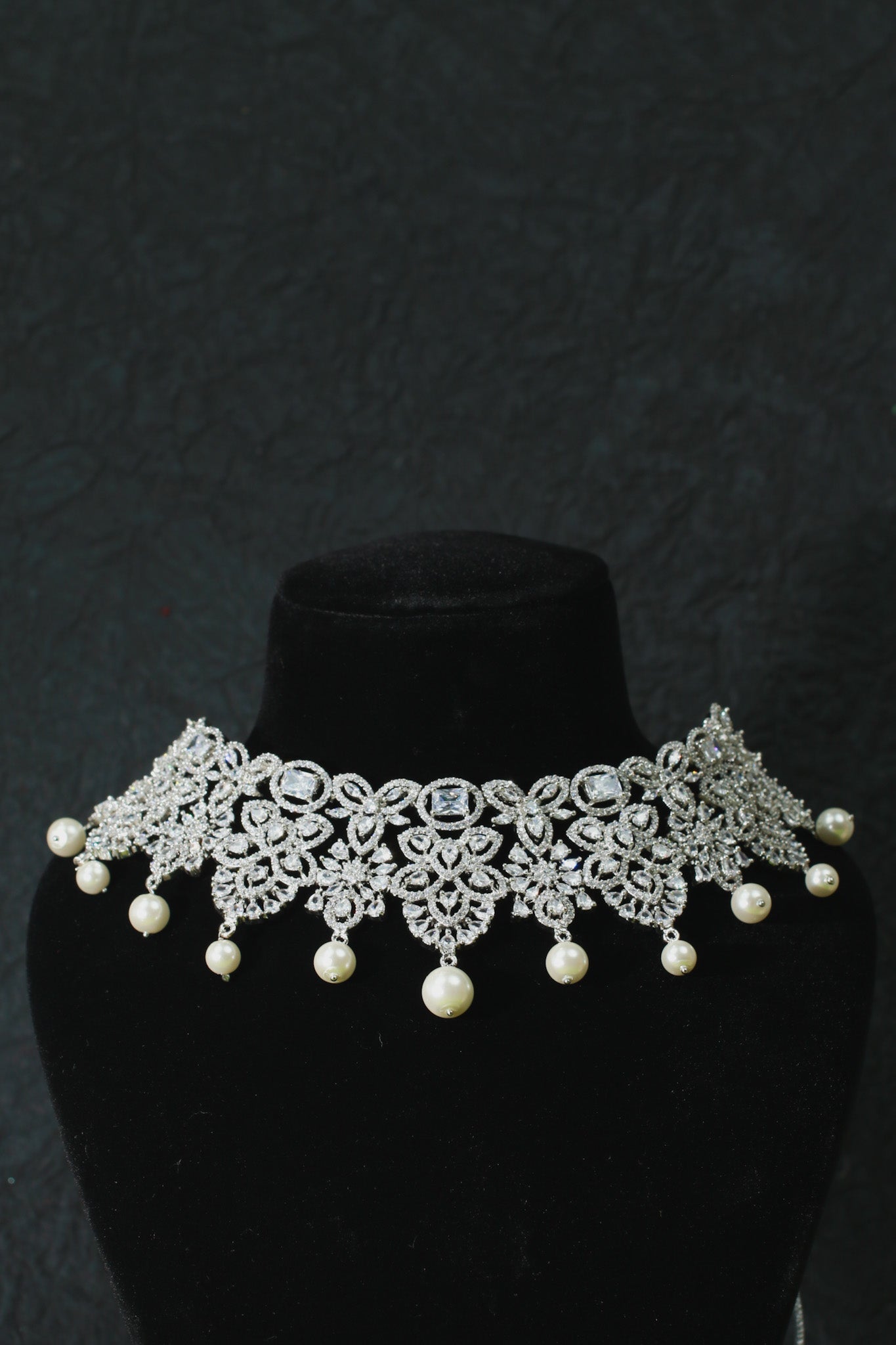 Silver - Plated Floral Pearl Choker Set with Earrings - Maxiblink