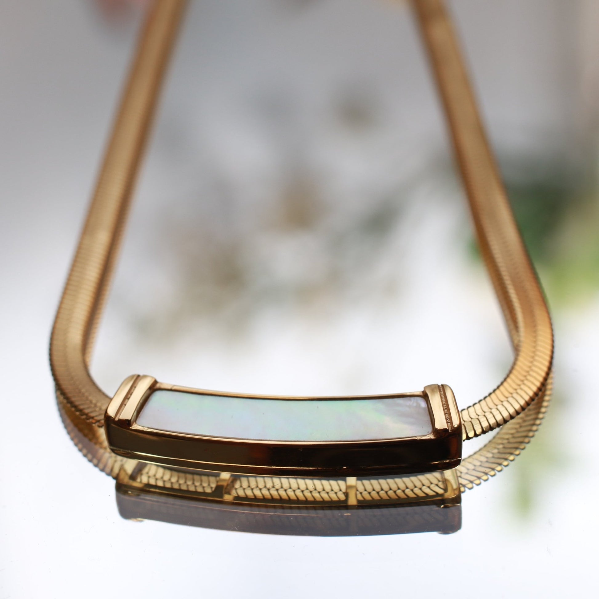 Sleek Mother of Pearl Pendant with Gold Snake Chain - Maxiblink