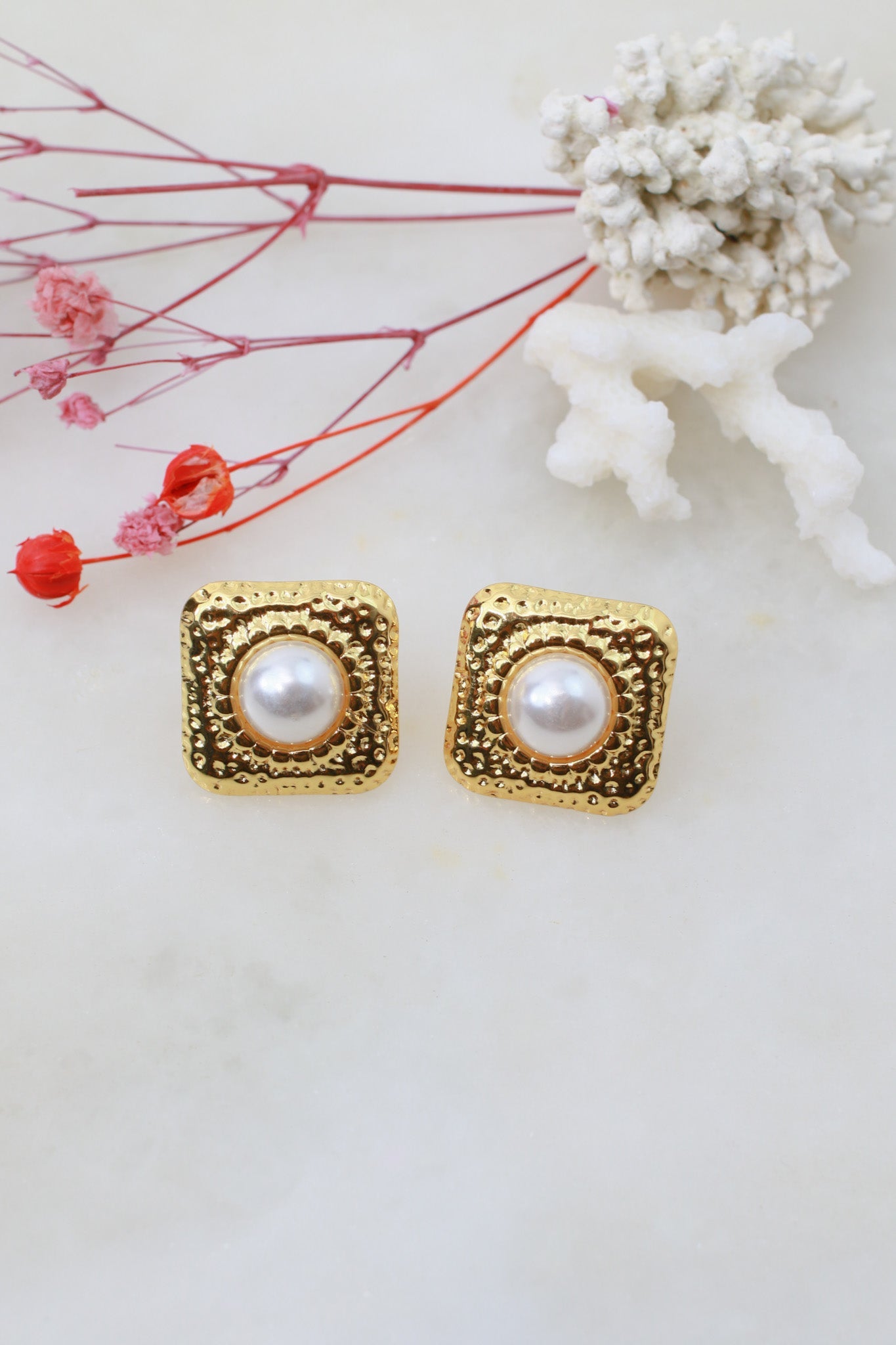 Square Pearl Stud Earrings – 18K Gold Plated - Maxiblink