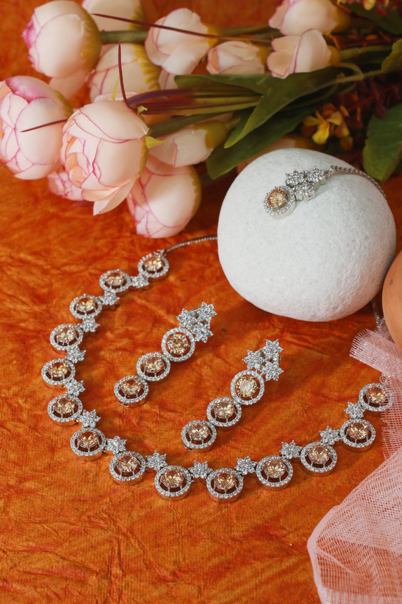 Sunlit Citrine Halo Necklace Set - Maxiblink