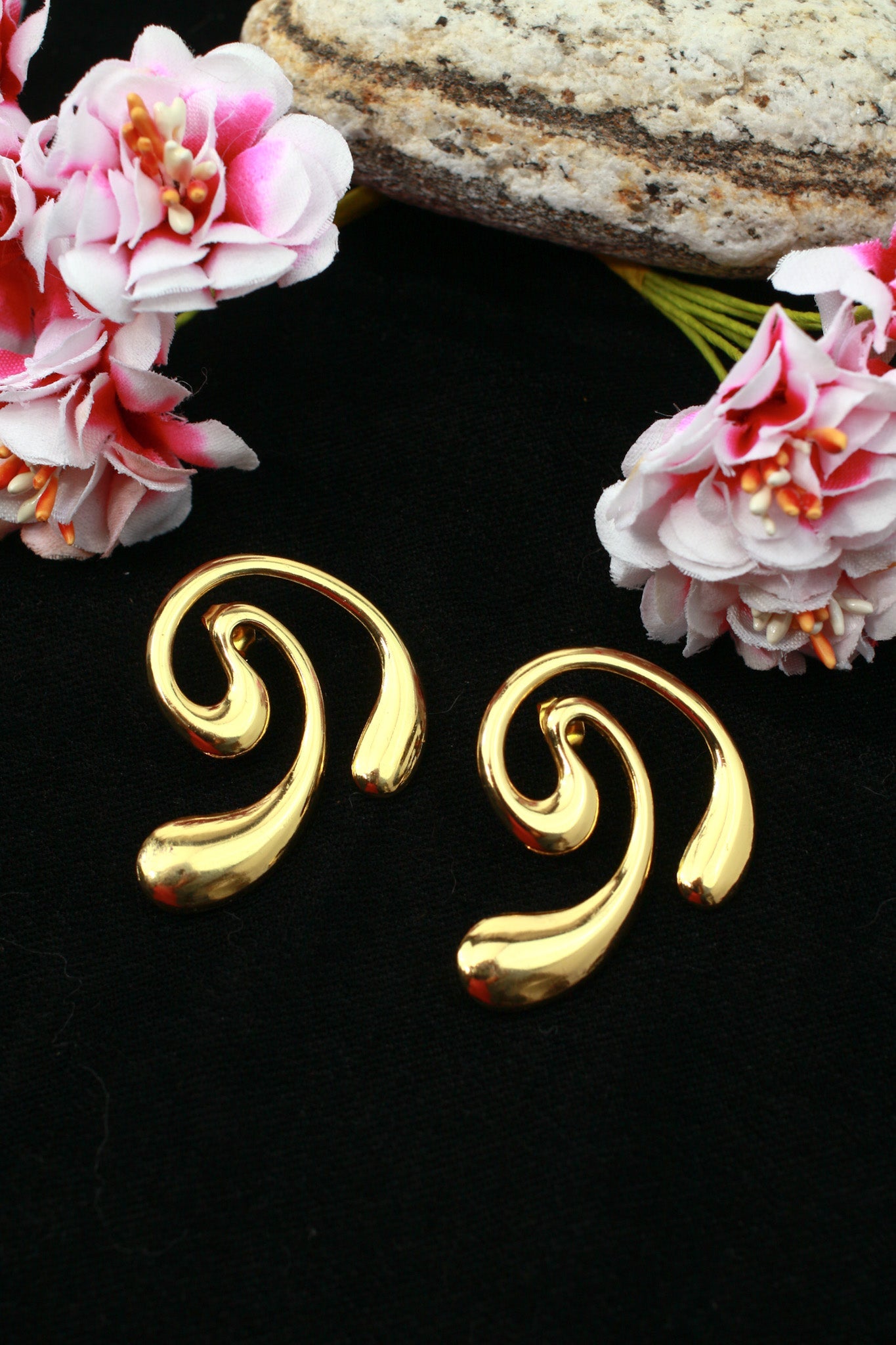 Swirl Drop Earrings – 18K Gold Plated - Maxiblink
