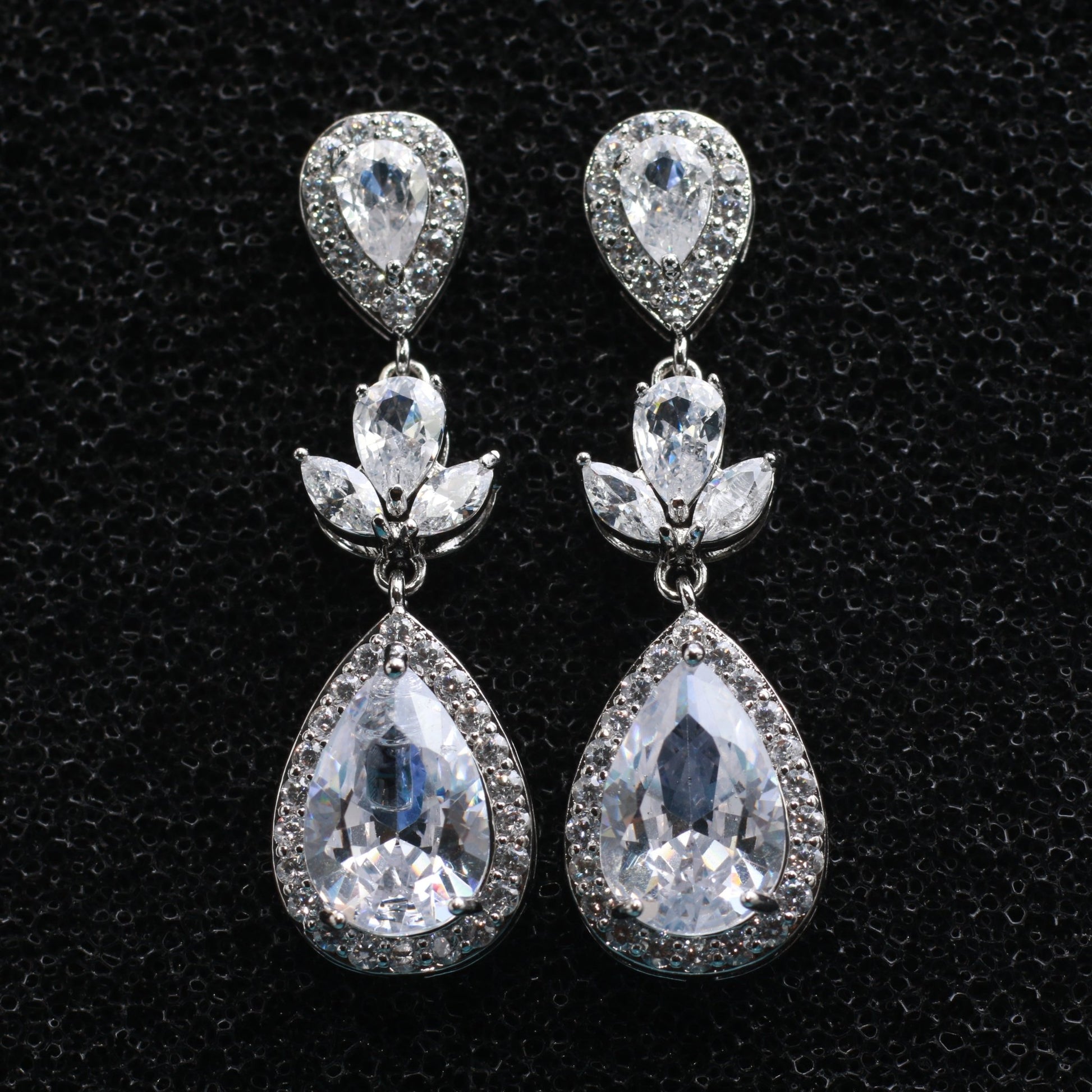 Teardrop Bridal Crystal Earrings - Maxiblink