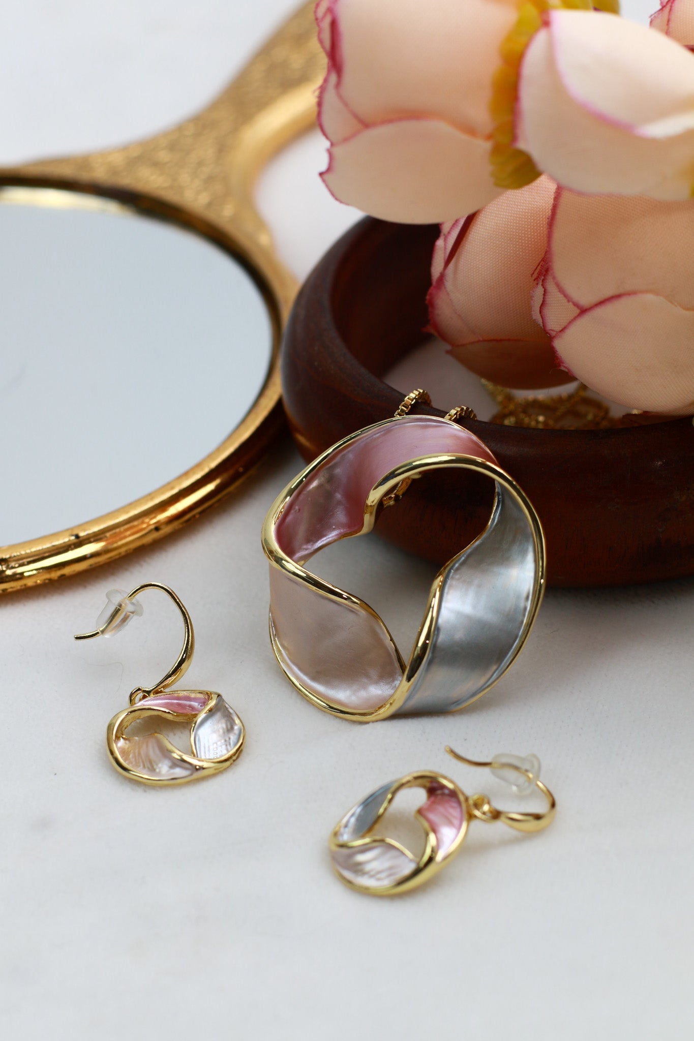 Trio Wave Circle Pendant Set - Pink, Rose & Silver Enamel | Luxury Long Lasting Pendant Set - Maxiblink