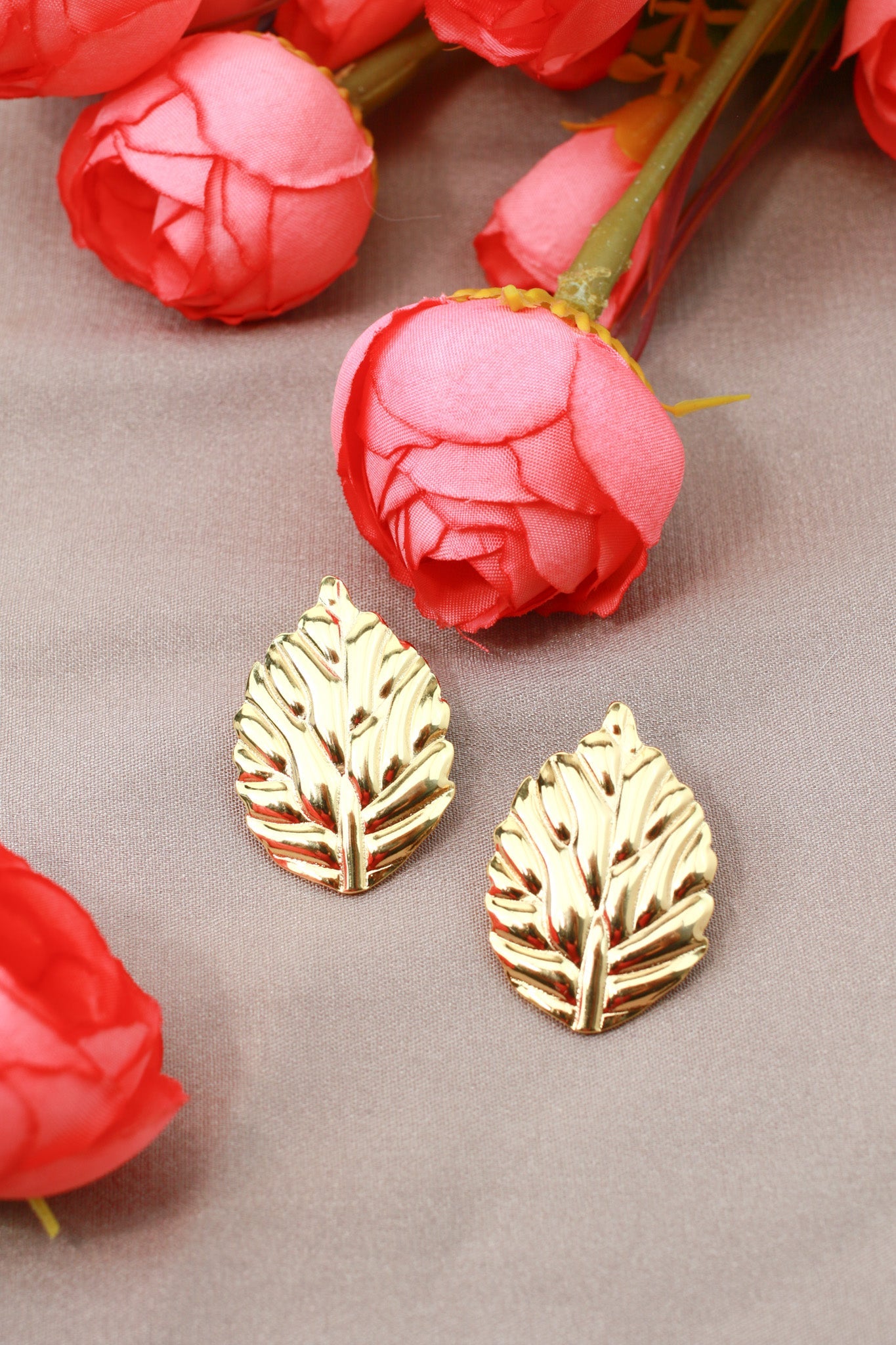 Tropical Leaf Stud Earrings – 18K Gold Plated - Maxiblink