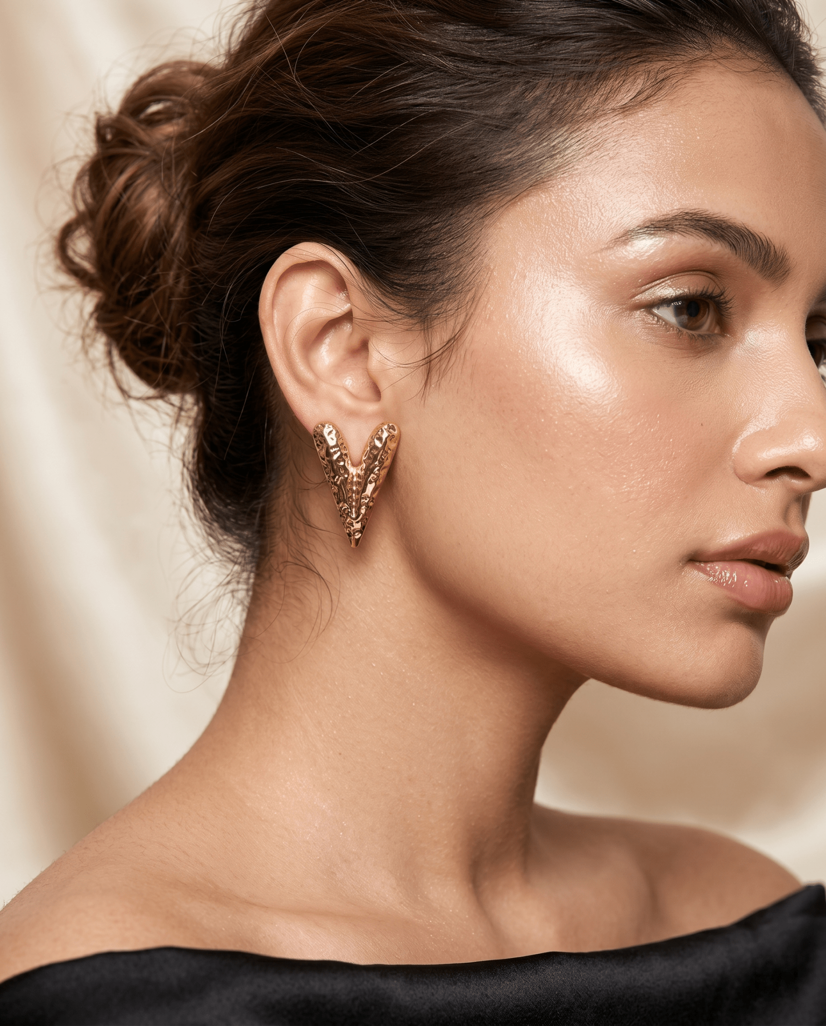 V-Shape Spike Stud Earrings – 18K Gold Plated - Maxiblink