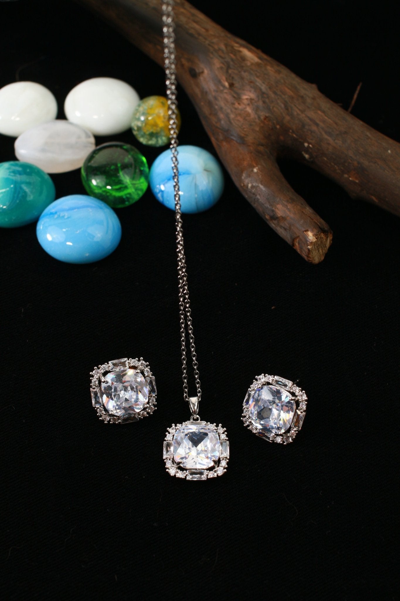 White Cushion Crystal Pendant Set - Maxiblink